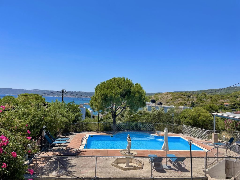 Studio with balcony (second floor)