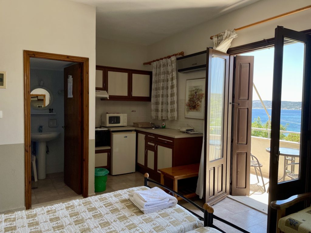 Studio with balcony (second floor)