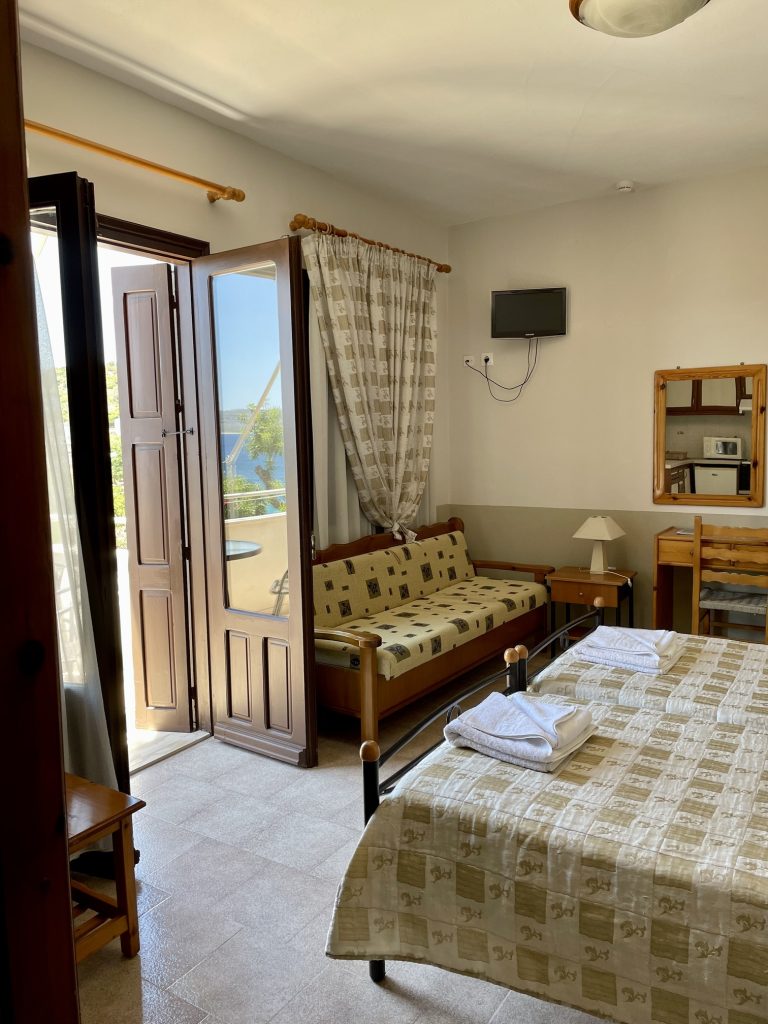 Studio with balcony (second floor)