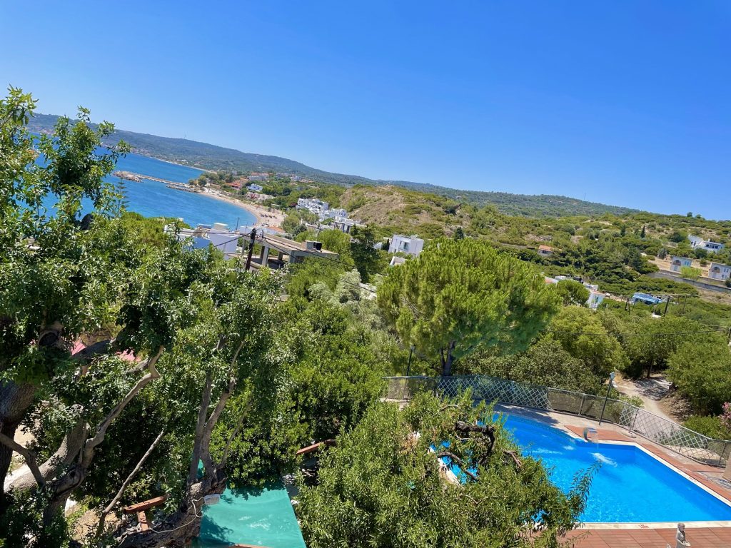 Studio with balcony (second floor)