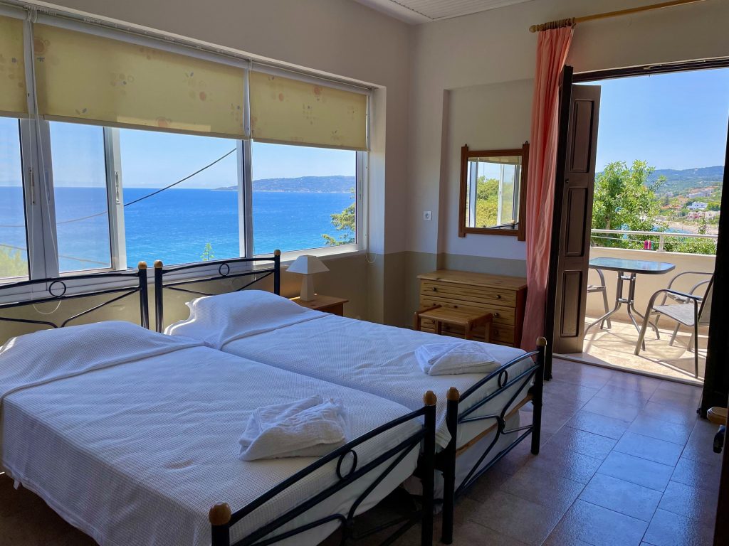 Studio with balcony (second floor)